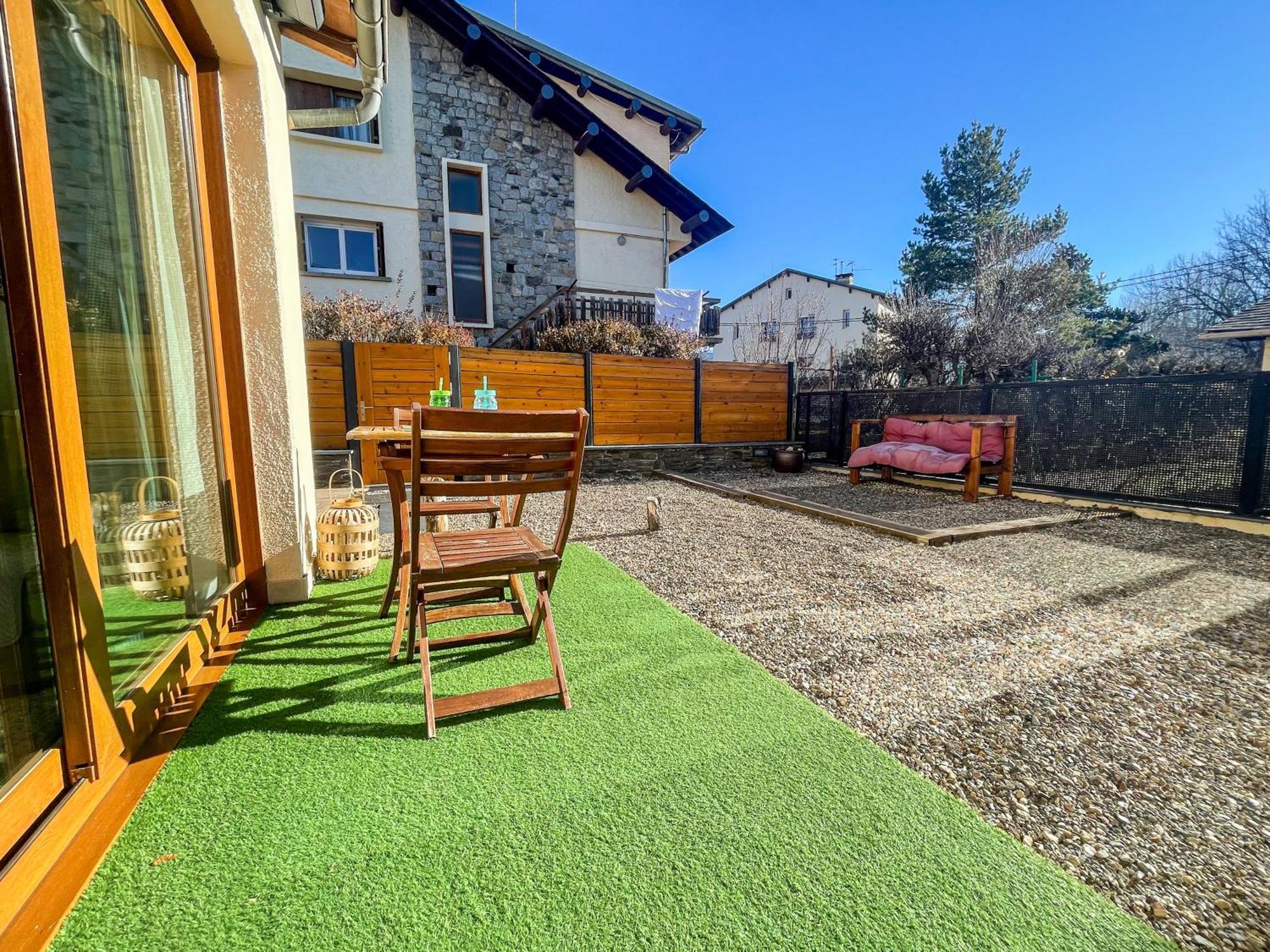 Bonita casa. Gran jardín. Con wifi. Bourg-Madame Exterior foto